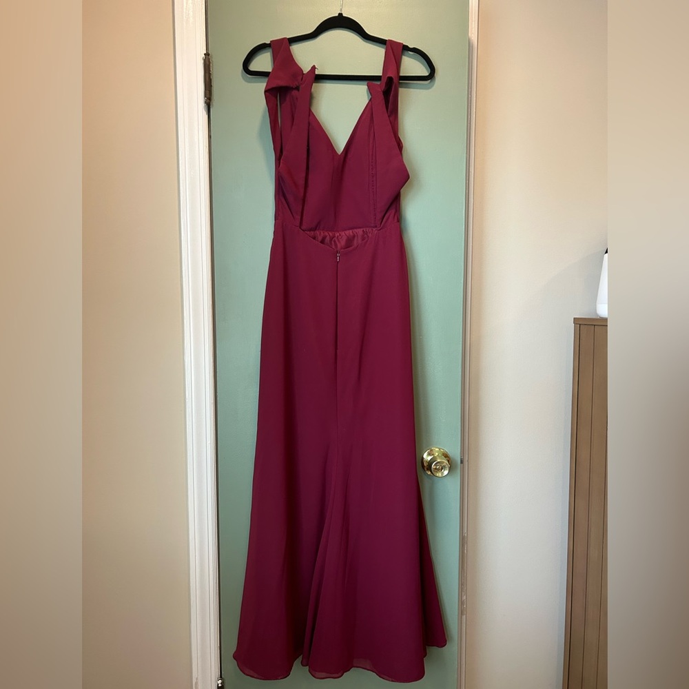 Maroon Hailey Paige bridesmaids dress. Backless and worn once